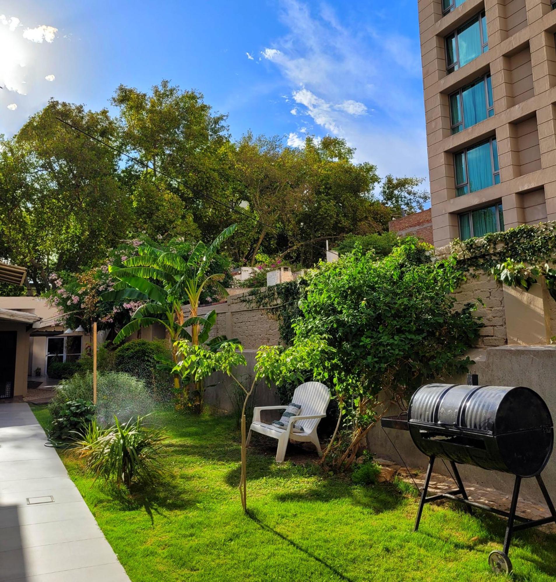 "Casa Amalia Apartamentos" Plaza Italia Y Av Aristides A 50Mts, Lugar Con Jardin Mendoza Bagian luar foto