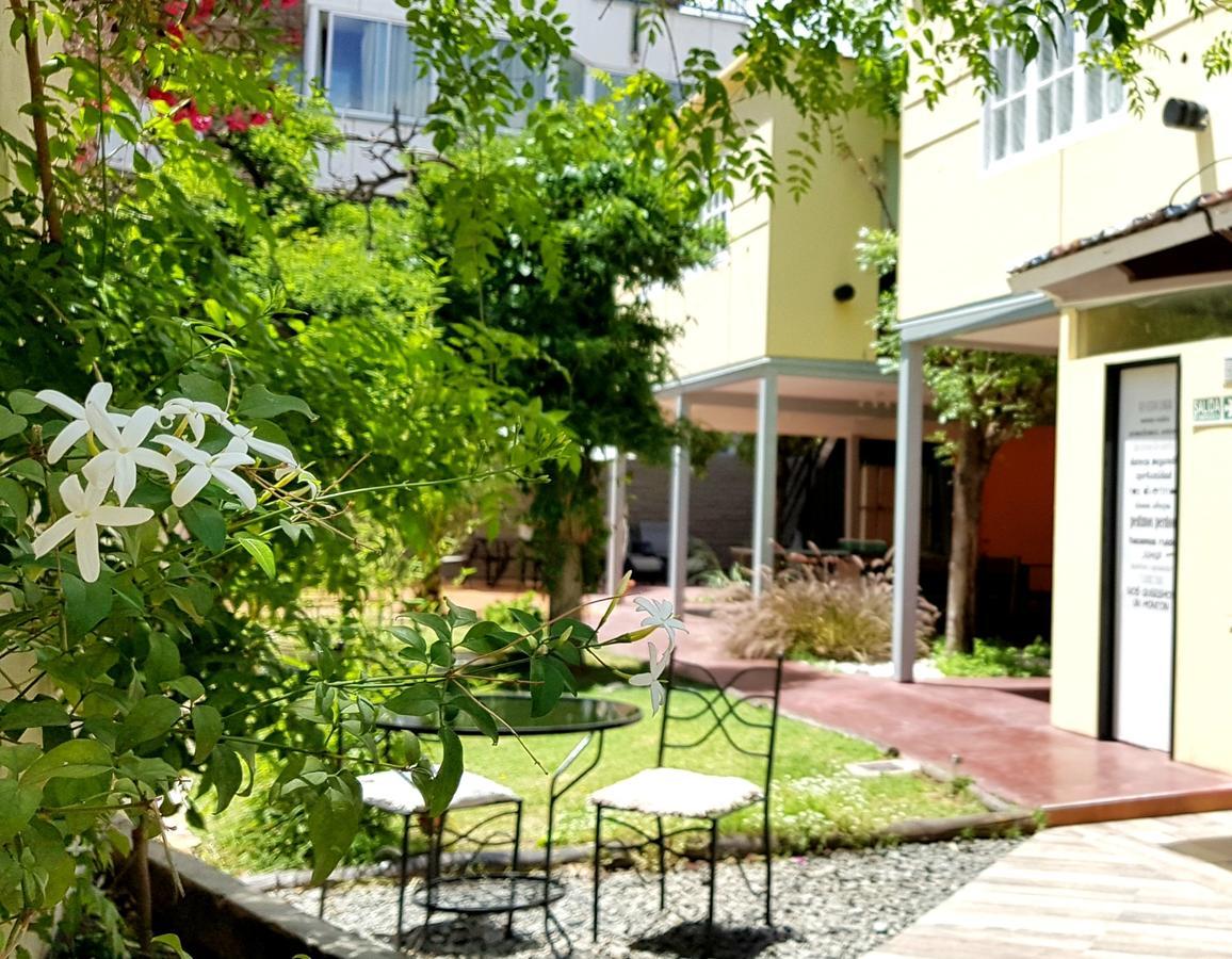 "Casa Amalia Apartamentos" Plaza Italia Y Av Aristides A 50Mts, Lugar Con Jardin Mendoza Bagian luar foto