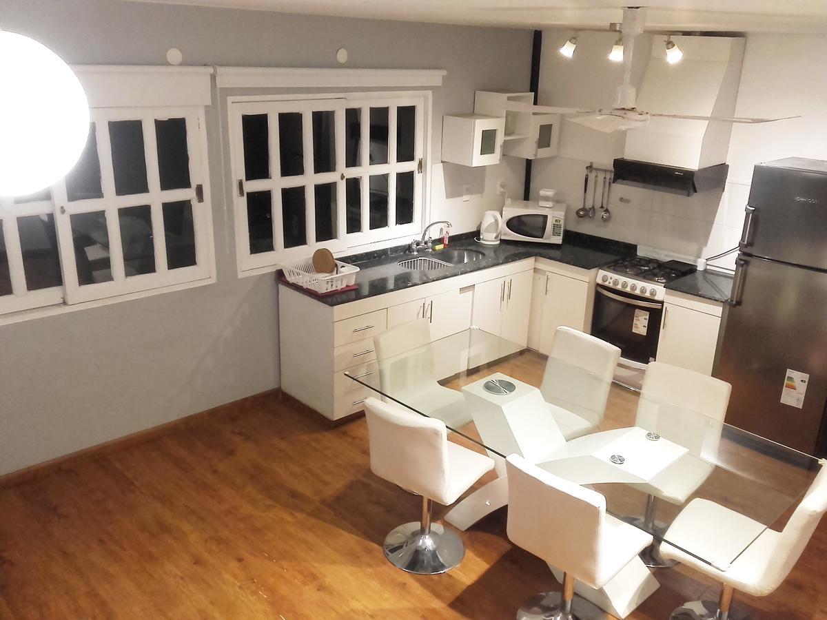 "Casa Amalia Apartamentos" Plaza Italia Y Av Aristides A 50Mts, Lugar Con Jardin Mendoza Bagian luar foto